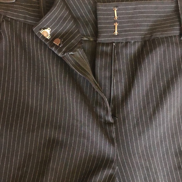 10 / $10 Larry Levine women’s pant - Picture 7 of 8